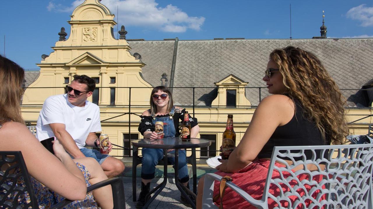 The Clock Inn Prag Exterior foto